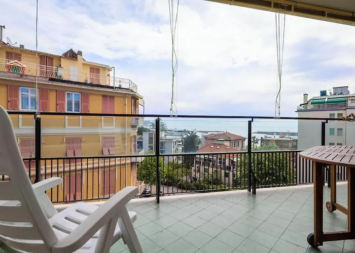Private Terrace By The Sea, In The Heart Of Apartment