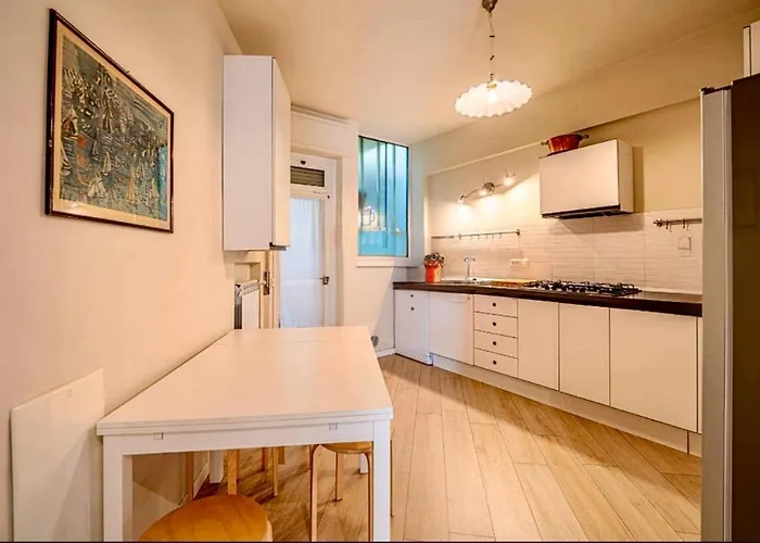 Apartment Private Terrace By The Sea, In The Heart Of